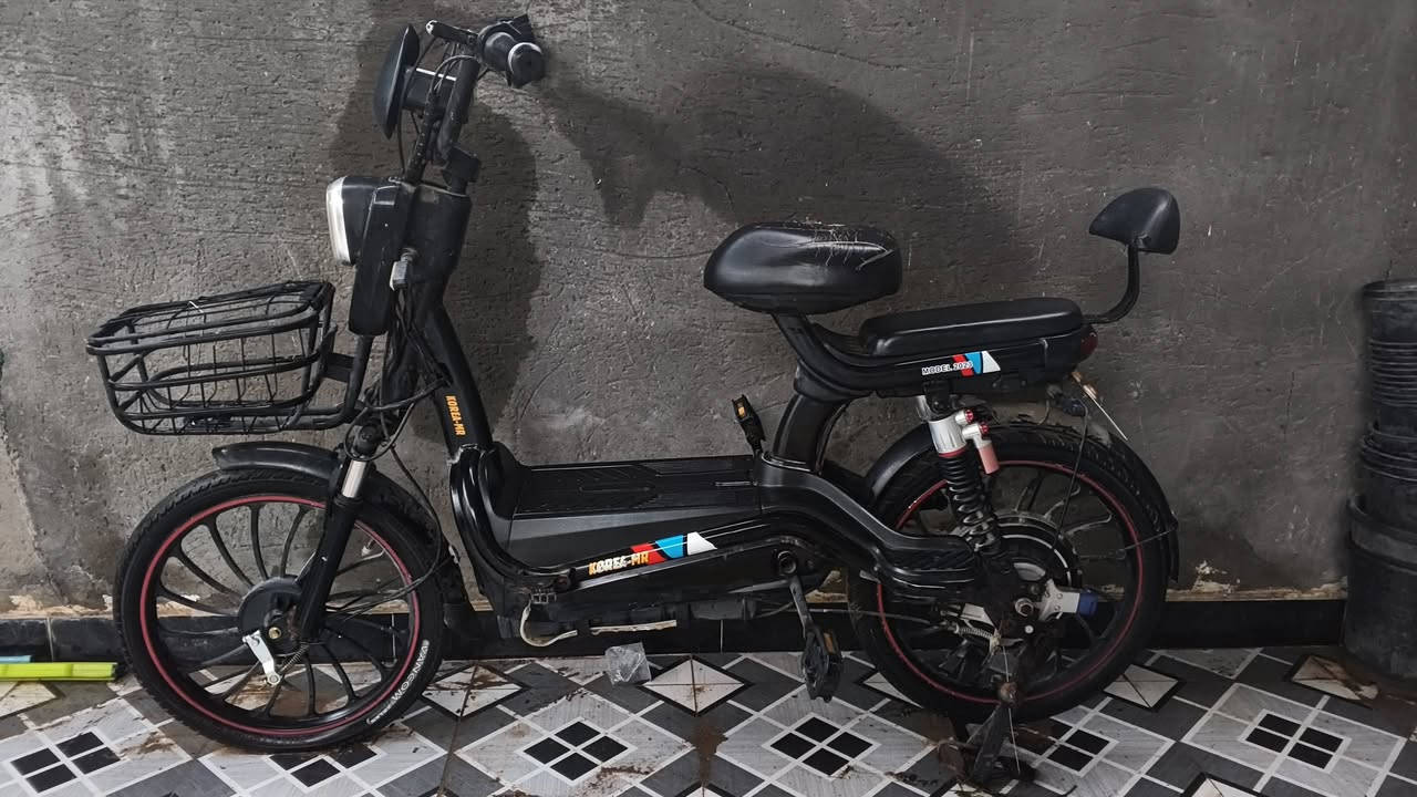 سلام عليكم  عندي بايسكل شحن لبيع موديل 2023خذتة نهايت ربع  وعشرين  نقص بطاريات خمسة بس منتهيات  يرادلو بطاريات  المكان بعقوبة ام العضام   سعر خاص  رقم ***********
