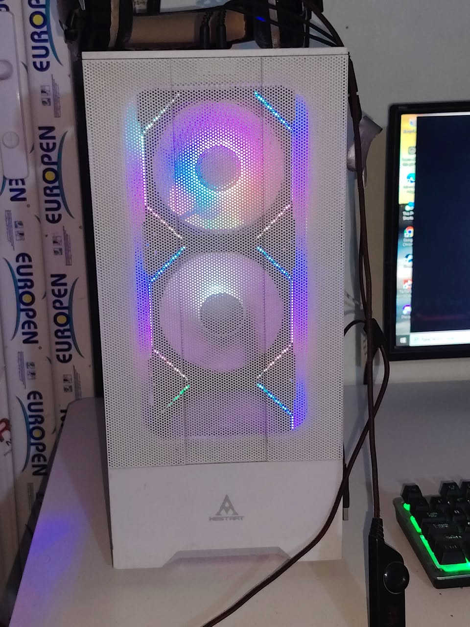 السلام عليكم pc للبيع او مراوس ب لابتوب
موصفات الحاسبه بل صوره وهذا توضيحي عن الحاسبه  منزل العاب بيه مثل كود+ببجي +فيفا26+فورت نايت+كاونتر قديمه+csgo+العاب ثانيه


**إذا كنت صاحب هذا الإعلان وتريد حذفه لأي سبب، رجاءا أرسل رسالة إلى الدعم الفني**