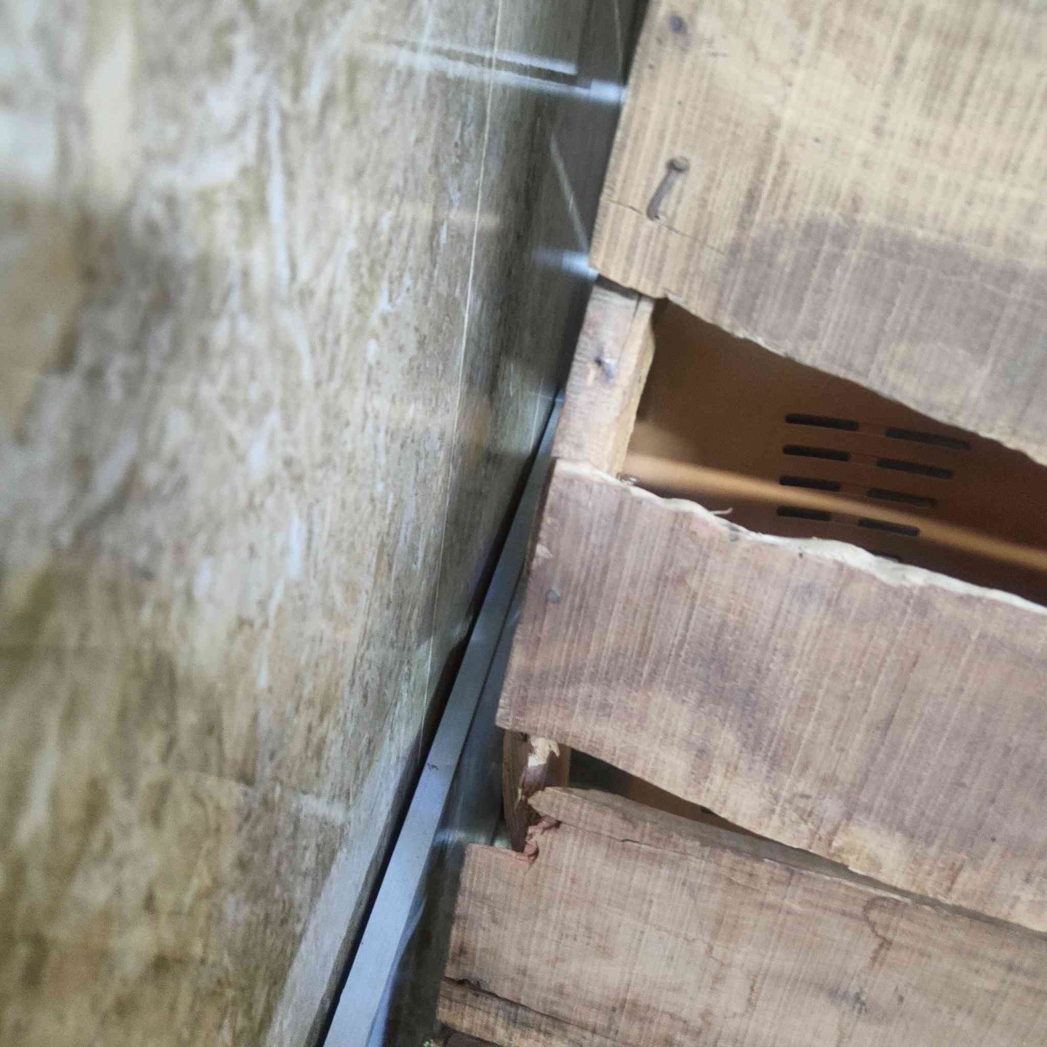 كشن تخت للبيع يحتاجلو ترتيب اشويا السعر 10بس مجال ***********
