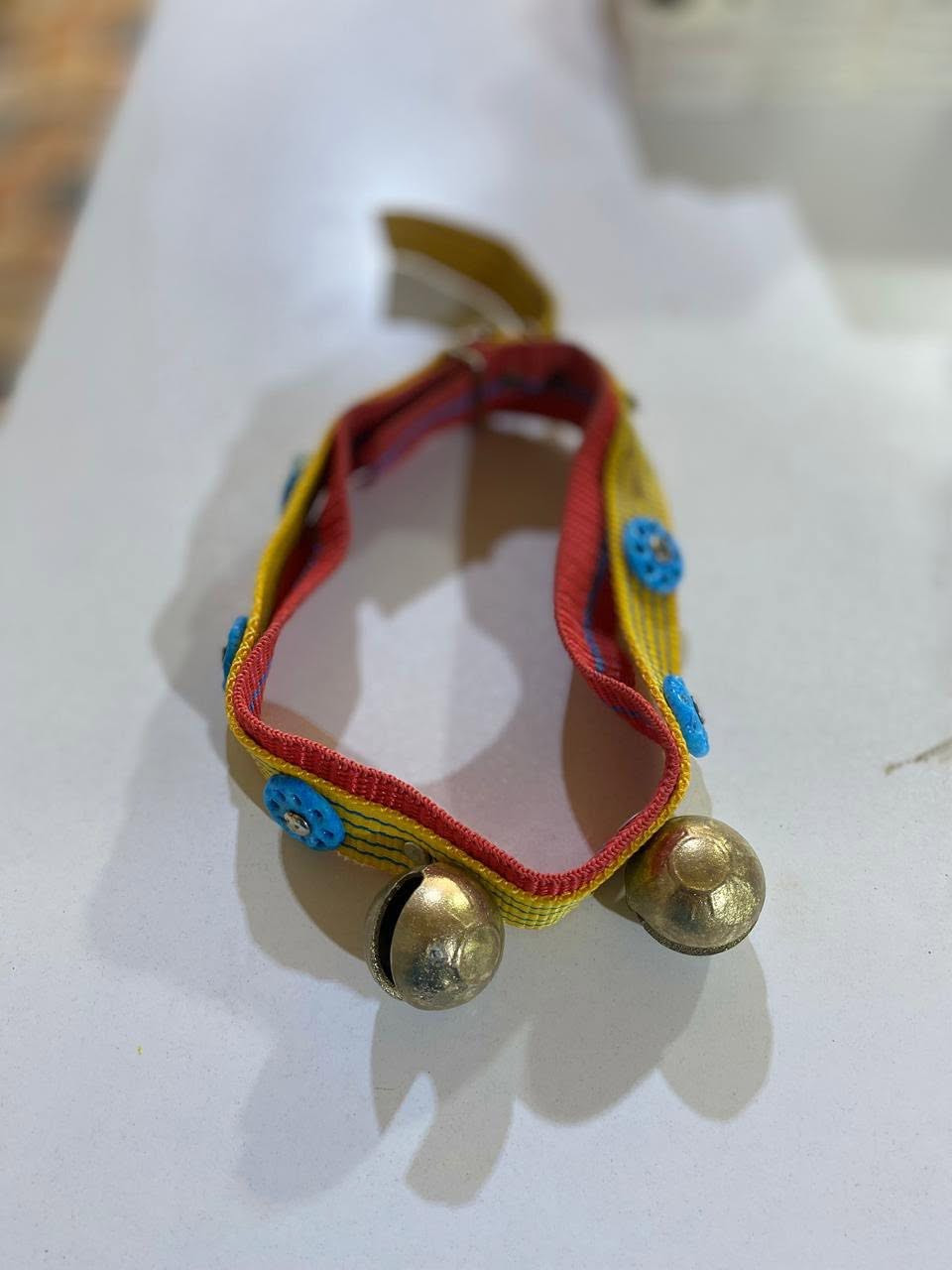 🔔 تميز واحمِ حلالك مع أجود أنواع الأجراس والقلائد للأغنام والمواشي! 🐑✨

تعلن عيادة الريف للخدمات البيطرية عن وصول تشكيلة مميزة وجديدة من الأجراس، القلائد، الحليات، والخرز المخصصة للأغنام، الأبقار، والماعز.

🌟 لماذا تحتاجها لقطيعك؟
 حماية ومتابعة: سماع حركة القطيع ومنع ضياعه في المراعي.
 جودة عالية: خامات متينة ومقاومة للظروف الجوية (أجراس معدنية نقية، قلائد قماشية قوية، ومطرزات تقليدية زاهية).
 شكل مميز: تشكيلة من الخرز الأزرق والأصفر والقلائد الملونة لحماية وتمييز مواشيك.

🏥 عيادة الريف .. كل ما يحتاجه مربي الحلال في مكان واحد:
🔬 أدوية ومستلزمات بيطرية عالية الجودة.
🐄 علاجات متكاملة للأغنام، الأبقار، والدواجن.

📍 العنوان:
صلاح الدين - قضاء العلم - قرب سيطرة 14

عيادة الريف .. اختيارك المضمون لرعاية قطيعك وزيادة إنتاجك 🐏


**إذا كنت صاحب هذا الإعلان وتريد حذفه لأي سبب، رجاءا أرسل رسالة إلى الدعم الفني**