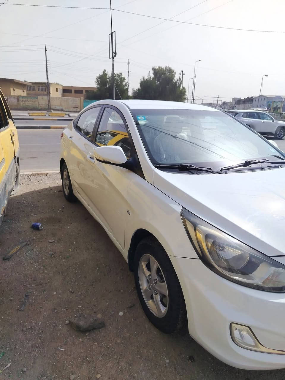 اكسنت خليجي موديل 2013 محرك 1600 دوش قطرتين
تدفئة وتبريد بحالة ممتازة

السيارة مكفولة من صبغ ومعجون وبيه بارد بالباب خلف سايق 

صدر امامي و خلفي 

طخم تاير  

بعض تكحيلات بسيطة

سيارة بيه سونار مسويله 

اشاير بالمري

سنوية باسمي ورقم انكليزي سنوية 2030

هزة بشهر ٩ مسوية

عنوان سيارة بغداد /تقاطع درويش

***********

السعر95

