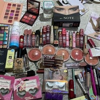 عينة مكياج • ابعت مسج