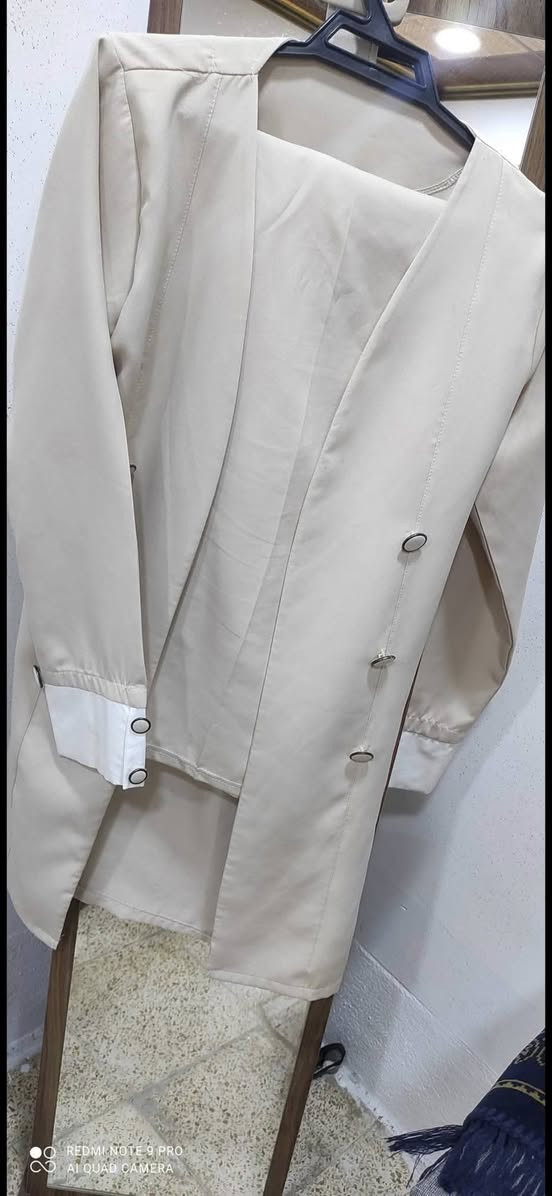 تشكيلة عدة ملابس للبيع اسعار مناسبة متوفر توصيل


**إذا كنت صاحب هذا الإعلان وتريد حذفه لأي سبب، رجاءا أرسل رسالة إلى الدعم الفني**