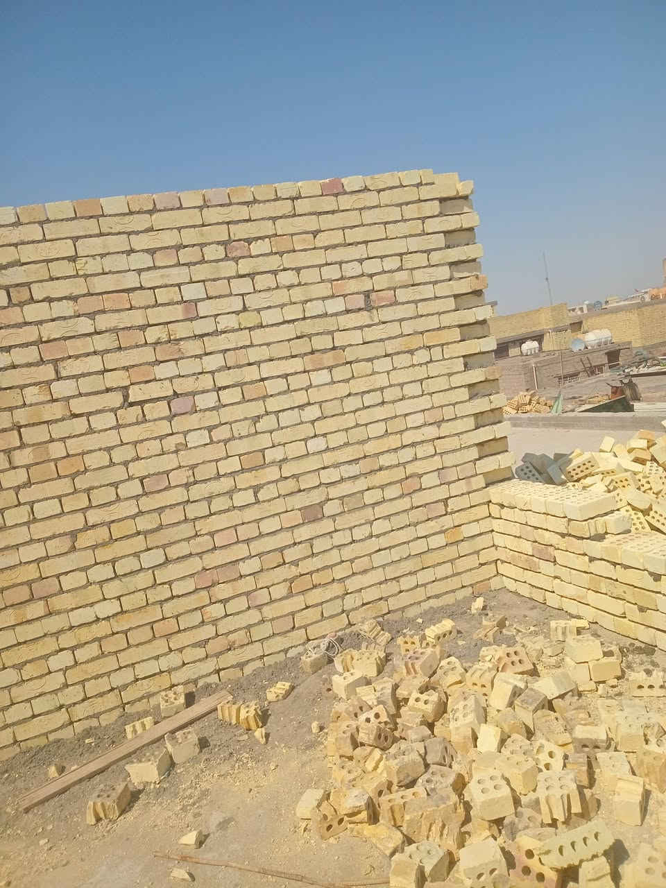 كادر بناء مصري طابوق بلوك شغل درجه اولى استلام مهندس مقيم في بغداد وهذا رقمي بي واتساب***********
