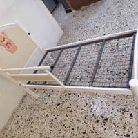 سرير اطفال • حاجز مكسور