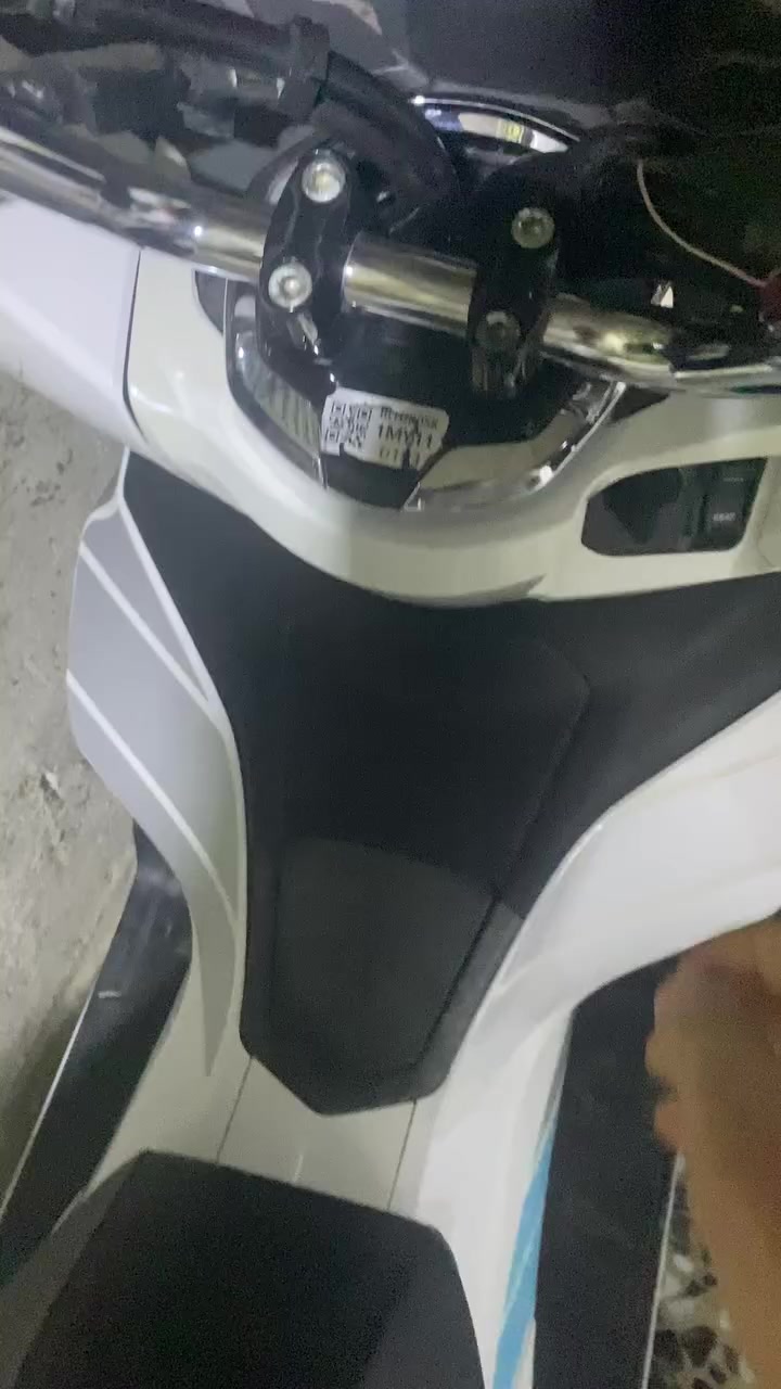 بي سي اكس جيل رابع نازله من رمبه ماشيه ٥٥ ألف وحالين ٥٦ مامصفر كوري حساسات فول نظام اي بي إس نضيفه ٩٨ بل ١٠٠ سبب البيع محتاج فلوس والله دراجه خير من الله سبب اشتعال السيرفس درت بانزين عادي   دهن موتر لأحمر بانزين محسن فقط سعر ١٨ ورقه وبيها مجال مدينه الصدر


**إذا كنت صاحب هذا الإعلان وتريد حذفه لأي سبب، رجاءا أرسل رسالة إلى الدعم الفني**