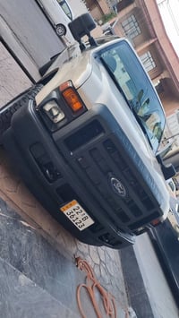 اف ٣٥٠ • ٢٠٠٨ • ماشي ٣٦٠٠٠