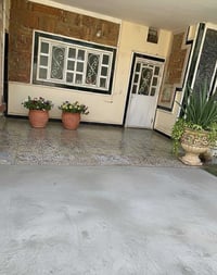 دار اوقاف للبيع. ٤٠٠ متر ٣ غرف نوم وصالة وحولي ومطبخ وصحيات مع حديقة ا...