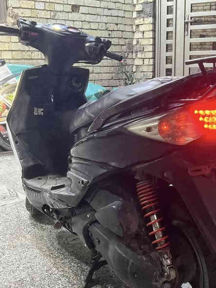 دراجه سكنس فحل نوزل برغي ممفتوح بيها للبيع العنوان بغداد السعر ٦٠٠ وبيها مجال رقم ***********
