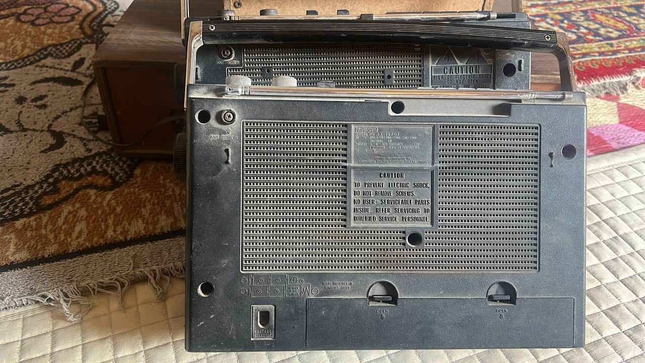 السلام عليكم ورحمة الله بركاته مسجلات عدد ٣ رايزنك نضيف تك سماعة و٢ نشنال السعر ١٥٠ الف بيهن مجال


**إذا كنت صاحب هذا الإعلان وتريد حذفه لأي سبب، رجاءا أرسل رسالة إلى الدعم الفني**