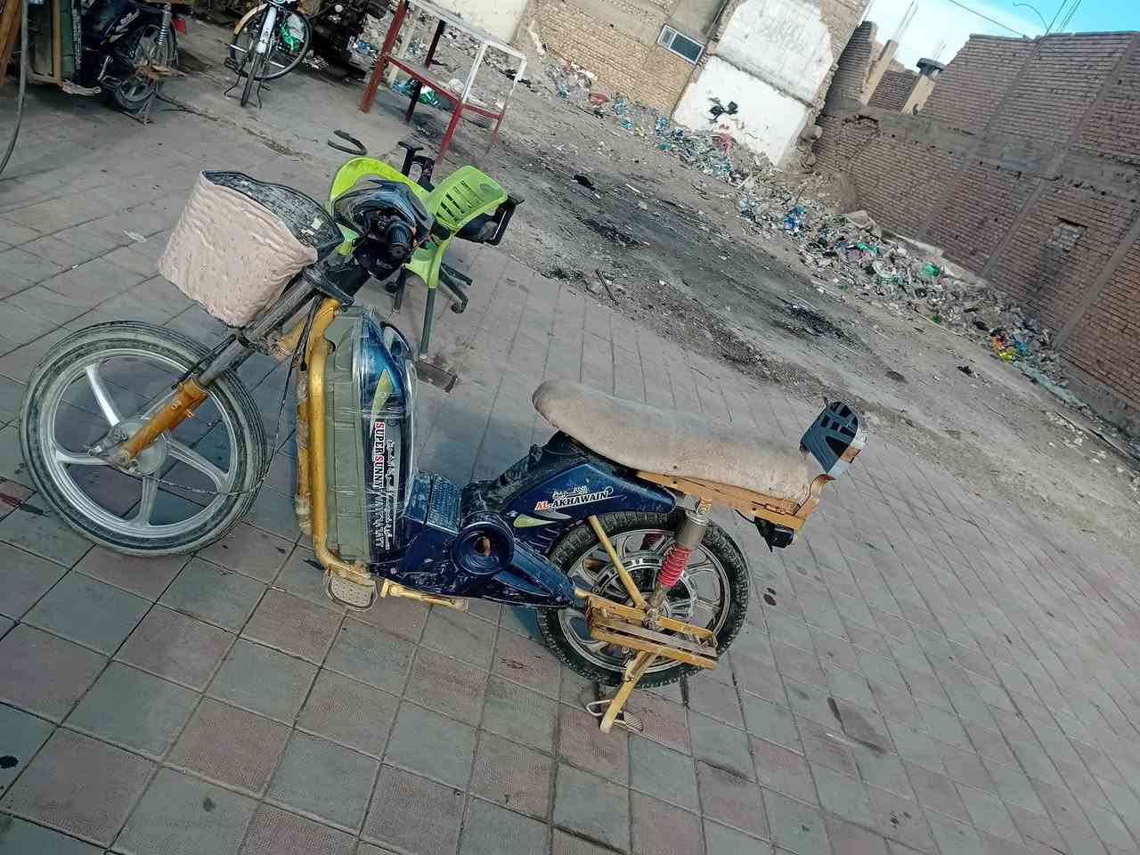 موطور شحن مثل ما واضح بل صور السعر 130 بطاريات نص عمر ***********
***********
