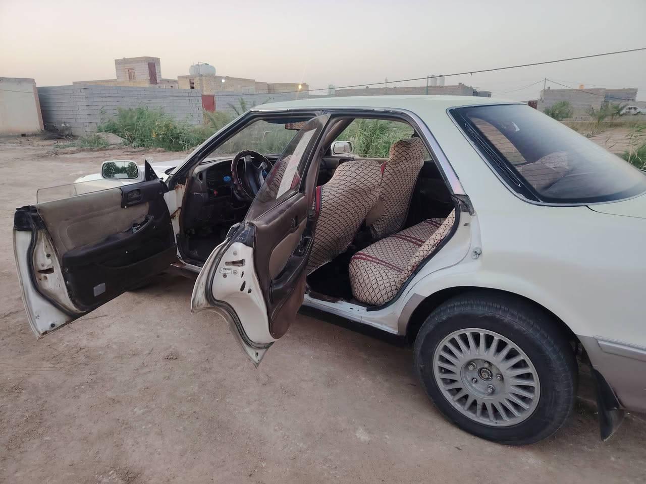 سلام عليكم مارك رقم واصط سنويه نافذه بل 24 مشروع وطني مكفوله من عيب شرعي مكينه وكبر جدد حداديه نضيفه تخم تاير جديد السعر 27 وبيه مجال مكاني شطره للستفسار ‏‪***********
