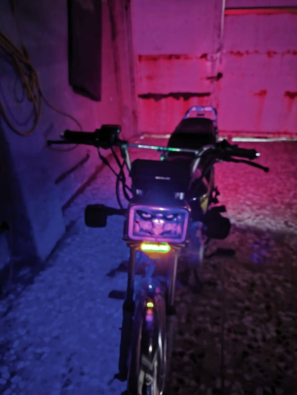 السلام عليكم تايكر 25للبيع  العنوان بابل بالكفل ب 750 وبيها مجال ***********
