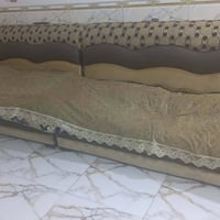 ديوان • ٨ مقاعد