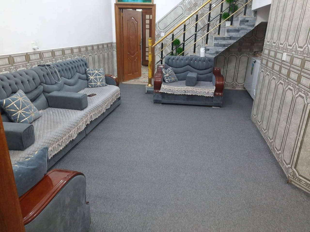 #اللهم صل على محمد وآل محمد 
#البيت للبيع
السماوه منطقة 36 مقابيل المدرسه الفرسان 
#بيت للبيع طابو صرف 
#المساحة  125متر طابق ونص 
#قرب معمل المرور 
غرفتين وصاله ومطبخ 2مجمعات صحيه وبراني وطارمه كونكريت مسلح عالي عن الشارع  
# السعر 115مليون مع المجال لشراء يراجع مكتب الناجح للعقارات السماوة حي الحكم قرب مرطبات فستقه 
#مكتب- الناجح للعقارات 
للإستفسار اكثر مراسلتنا ع الخاص او الاتصال ع الرقم التالي ***********بي وتساب /*********** بي وتساب 
#او مراجعة مكتبنا الواقع في
#الحكم / مجاور مرطبات فستقه علمأ دوام مكتبنا من 9 صباحأ ال 10 ليلأ اخوكم ابو مصطفى للعقارات 
{تابع صفحة المكتب }
