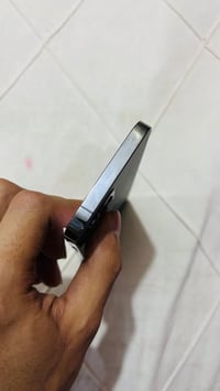 آيفون ١٢ برو • ١٠ حافظات هدية