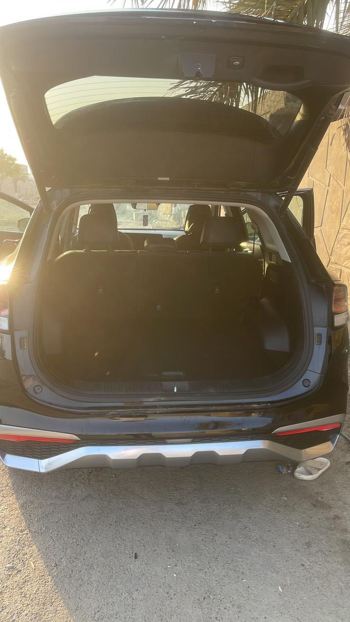 كيا سبورتج 2023 للبيع
فول مواصفات شاشة كبيرة دجيتال
تحكمات ستيرن + دفع رباعي 4×4
تدفئة كشنات + تبريد قطعتين
رادارات + نظام اوتو هولد
كروس سرعة + مانع انزلاق 
تحديد مسارات 
سايد بريك بصمة. 
لايت زنون + لايت LED نهاري
نظام SPORT. SMART. NORMAL
فتحة بانوراما 
صندوق بصمة 
بنزين هايبرد 
وارد امريكي 
السعر 220
العنوان المعامل قضاء الزوراء 
للإستفسار ***********
