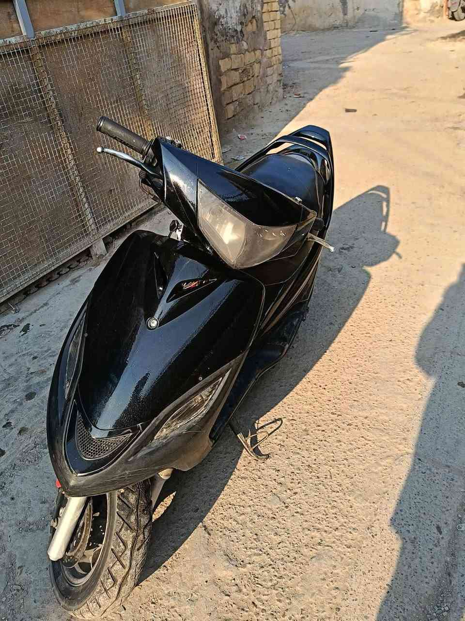 ماكس 140 للبيع
مكينتها نظيفة وزينة تعال افحص وشوف
بس يحتاجلها كفرات 
السعر 350 وبيها مجال 
للتواصل ***********
العنوان بغداد الحرية
