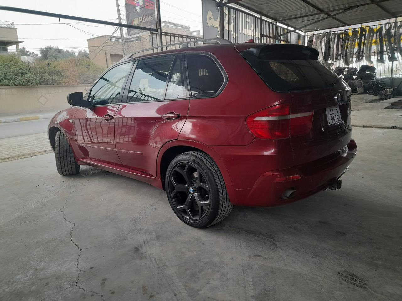 سلام عليكم مستعجل على البيع بسبب ضرف موديل 2009 تحويل مباشر بيها صبغ دعاميات وكدامك السياره تفحص وتاخذ محرك 6 سلندر المرغوب N52 
محرك كير تبريد صدر تخم تاير ويل حجم 20 تو سايز مازدات جدد بيها نواقص سلايد عاطل وبيها قفل الجنطه عاطل شاشه عاطله السعر المطلوب 100 ومستحيل تلكي هيجي سعر وهيجي نضافه وهذا رقمي ***********
