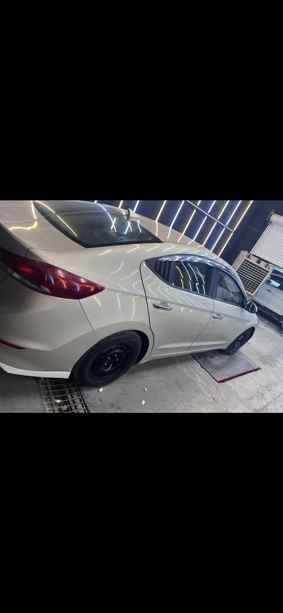 سلام عليكم 
النترا 2017 حادثها موضح بالصور 
صبغ بنيد فقط بدون ايرباك 
محرك 2000 
ماشيه 102 الف
رقم اربيل باسم شركه سنويه جديده 
مكاني حريه 
السعر 122 وبيها مجال بسيط

‏‭***********
