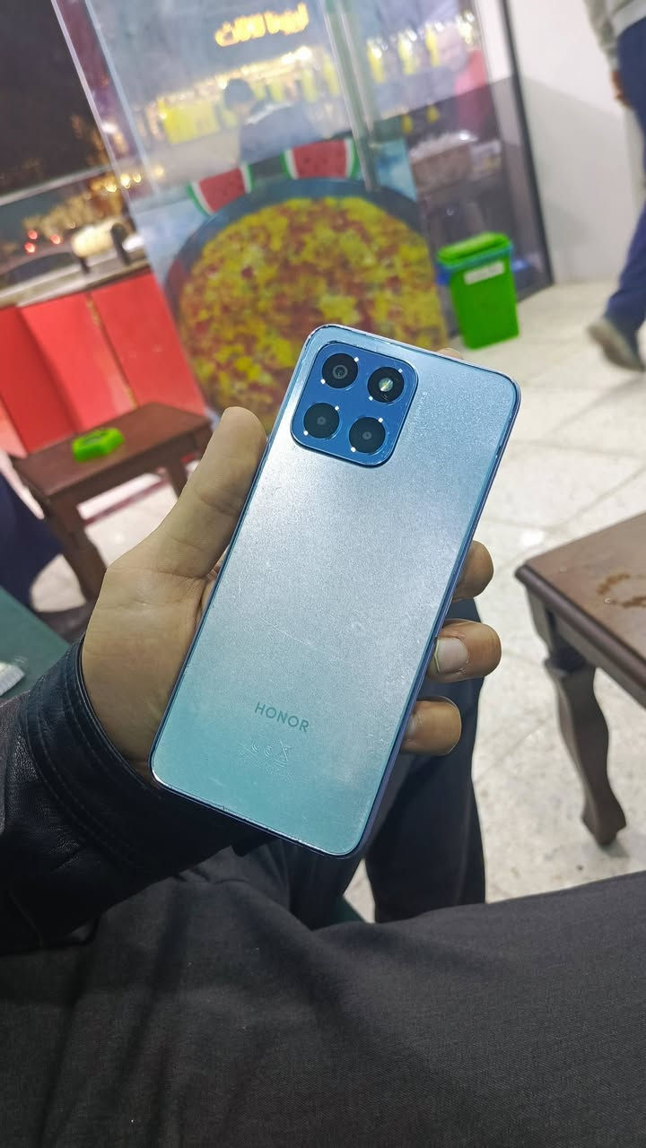 ١٢٨ كيكا تخزين ٨ كيكا عشوائي شريحتين موبايل كلش عملي ويتحمل وتصويره كذالك بالكامرا الخلفيه حلو


**إذا كنت صاحب هذا الإعلان وتريد حذفه لأي سبب، رجاءا أرسل رسالة إلى الدعم الفني**