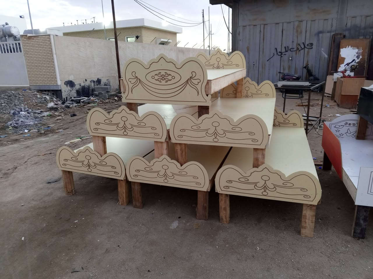 جرابي نفر كبار على 30 جرابي اطفال على 35 عنواني رميثة ***********
