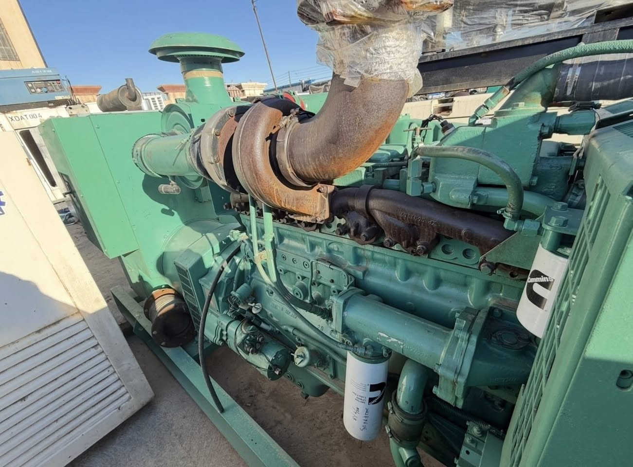 السلام عليكم 
كمنز  أمريكي 5 ونص. انجكتر زيتي 
400kva 
ساعات العمل اقل 500 ساعه 
وضع بلاد شركة  
🚚يوجد توصيل الى جميع المحافظات وبضمان🚚
🚚كياندن هةية بو هةموو شاركان بةكرينتى🚚
 للاستفسار:
 ابو علي 
***********
***********
***********
