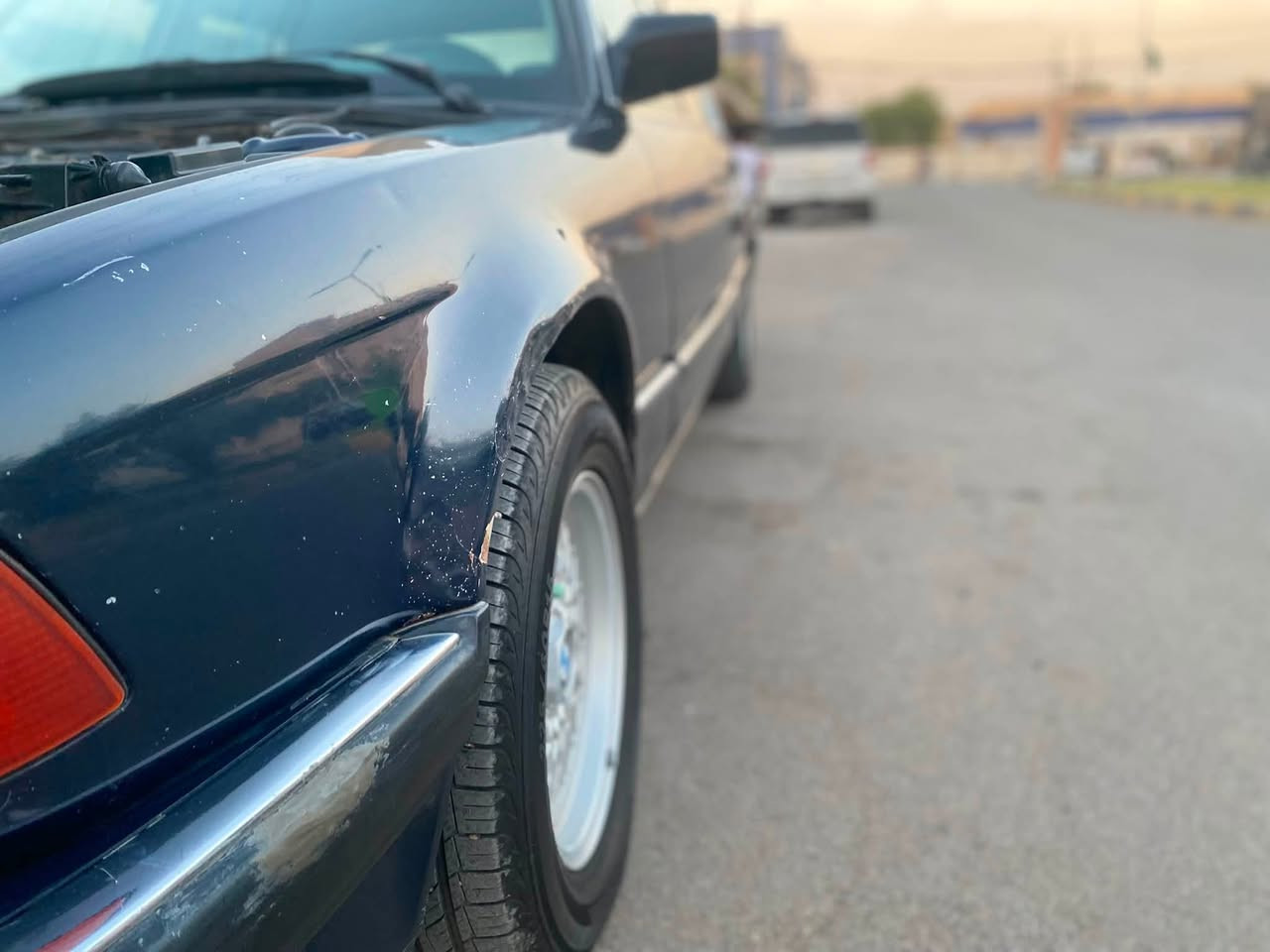 BMW سلام عليكم بي ام دبليو موديل 90 سياره بغداد نكليزي بسمي هزه وسنويه جديده كير محرك تبريد كلهه جاهزه ستيرن كهرباء وصدر امامي خلفي جديد كهربايات كلهه جاهزه سلايت شغال بس لاستيكه تعبانه مالته مكانهه غزاليه أو شعله سعرهه 40بيهه مجال بسيط  
التواصل ***********
