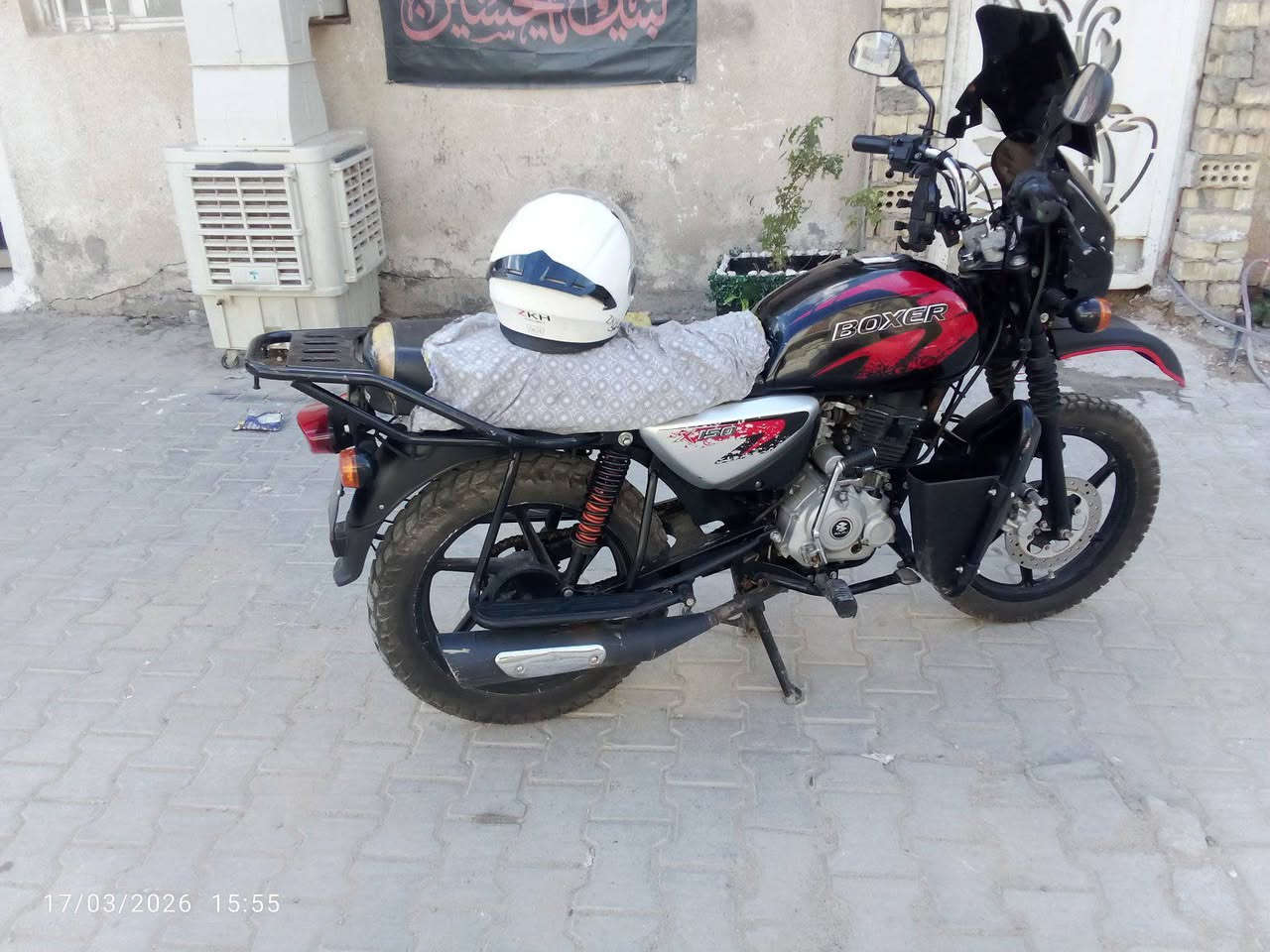 سلام عليكم 
بوكسر 22محرك مكفول وبلاد كهربائياتها شغاله ضفيره بلاد نكره سلف جيب الفةفيتر وفحص 
بدون اوراق 
تجي للبيت تاخذه واسويلك مكاتبه 
اماةبنسبهلترقيم تكدر تروح لشركة المصطفى وطلع أوراقها وتروح ترقم 
مكان بغداد الحريه ***********
