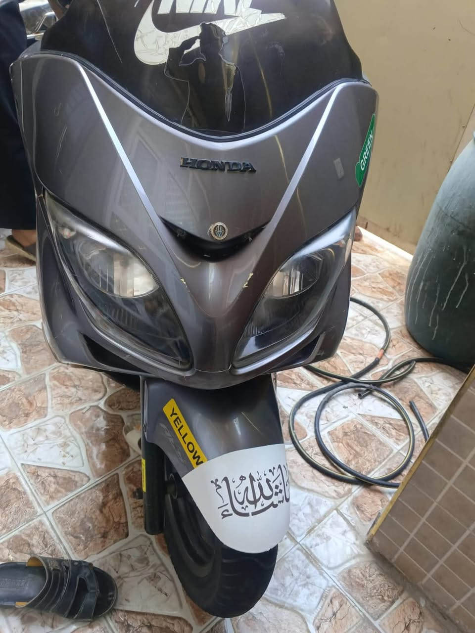 السلام عليكم
فورزا 0️⃣ 8️⃣ للبيع 
لايت زنون 
ABS 
تدفئه بل يديات ادامه كامله 
فيت بم رياضي نوزل رياضي 
باتري جديد تايرات مال باله جدد 
بيها ملاحضات بل كفرات قليله 
مكينه بلاديه خرسه ماكو صوت الها 
دسكات امامي خلفي كله جديد 
العنوان ديالى بعقوبة التحرير 
***********
