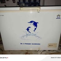 مجمدة دولفين مامصلحه نظيفه 170 الف 07739799977