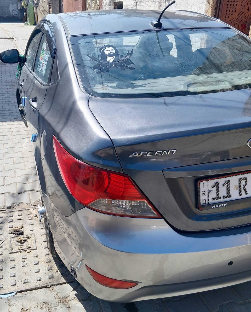 سلام عليكم مامتواجد على نت 
اكسنت مظلع موديل 2012 امريكي
بيهه 3 صبغ 
3 قطع كلير 
ابيع حزام 
حادث برانكيت شاصي والغد 
بي طخة راجع وبارد لاكص ولا لحم 
مكينه كير كفالة 
1600  مواصفات معروفة 
بيعه منضومة غاز 
مكان مدينة الصدر 
***********
