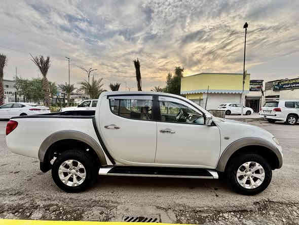 ميسوبيشي بيكب  2015 طالعة من الشركة بل 2021   رقم بغداد  الماني فول 6 سلندر  3.5 نفسة محرك  والكير باجير الحبتور  بانزين  اوتماتيك فور ويل شاشة كامره خلفية المواصفات معروفة ماشية 115 الف كيلو حقيقي مكفوله من الفتح  والتبديل والبارد  والصبغ بيهة على كد شبر بل ضبط يم علامت ميسوبيشي بل بنيد على كدهة مسوينهة والباقية كفالة حته من التكحيل 

السعر 158 ورقة 

الموقع بغداد حي الجهاد 

اي استفسار الاتصال على

‭0770 003 0299‬
