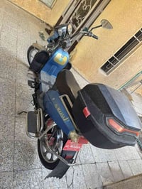 دراجه شحن نوع الماسه الحاله مستخدم  البطاريات الويلي 32 امبير صار 5 اش...