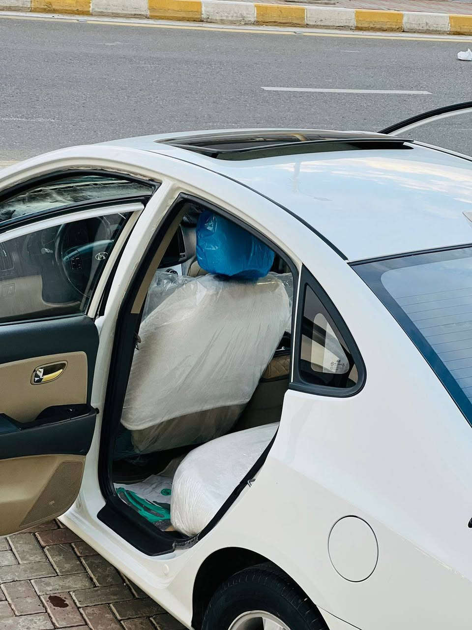 السلام عليكم للبيع فقط لانترا 11
سيارة جديده وحلوه صدر جديد تايرات جدد 
كير ومحرك شرط سياره فول الفول اريل+تنته تحكم ستيرن
4دسك يعني فول اله بصمه رقم دولي محرك 16دكشن ناصي سعر خاص... 
تحويل ثاني يوم لحد يراسل فقط تصال أو واتساب ع هذا الخط
📞***********
