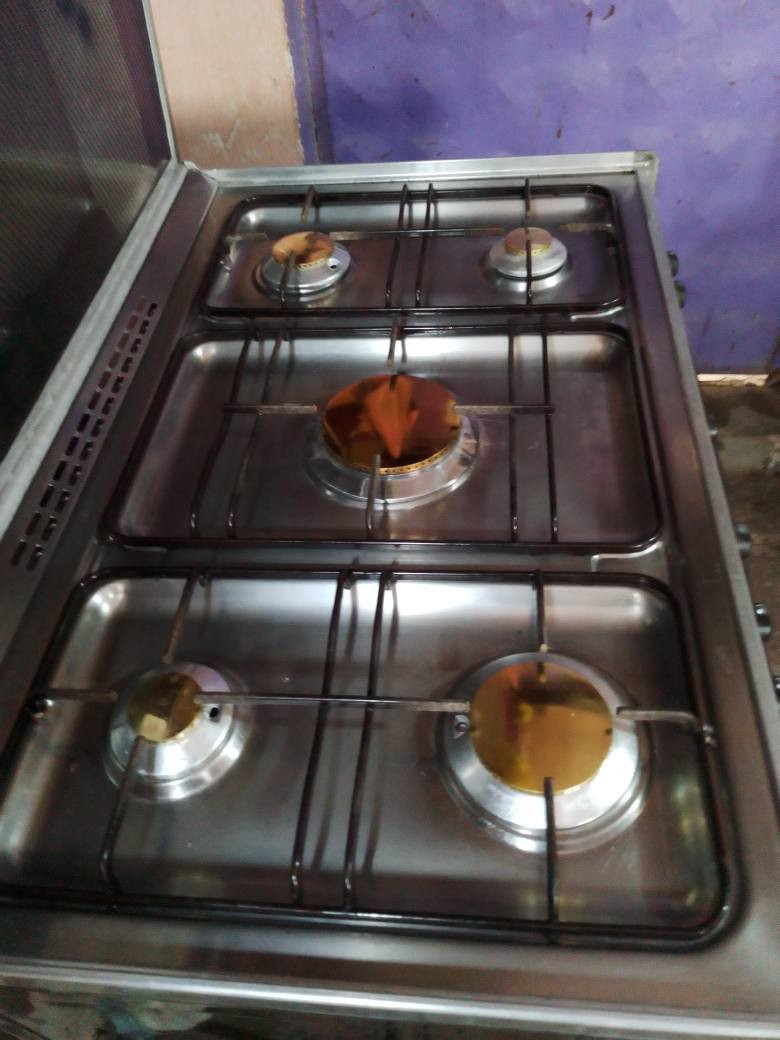 طباخ كريازي اصلي مصري ستيل 5عيون فرن اعلا واسفل%%ضمان وامان3سنوات300الف
الورشة المنزلية ***********
سيد علي العوادي النجف, العراق
