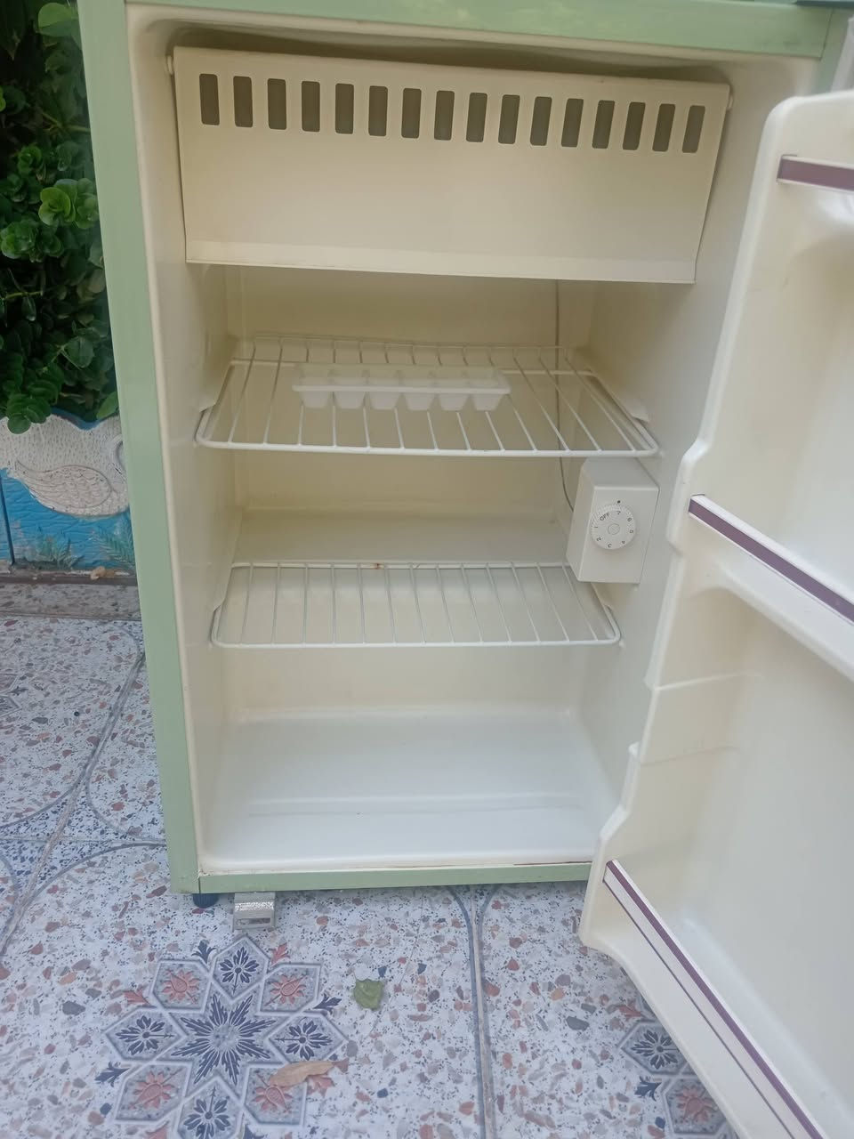 غراض باله كويتيه شرط الشغل للاستفسار الاتصال على الرقم *********** علما العنوان منطقة الرحمانيه مقابل فرع التمار قرب مشتل الرحمانيه الشارع العام
