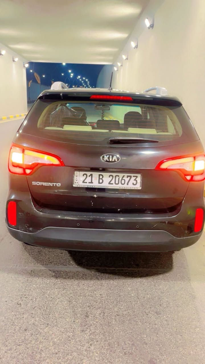 سورنتو موديل 2015 خليجي فول عدى الفتحه مكينه 2400 ماشيه 105                   بيه فقط بارد شبر وشبر صبغ رقم سليمانيه تحويل ثاني يوم مكان بغداد للاستفسار  ***********
السعر 175
