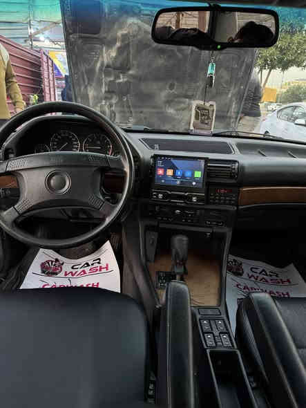 سلام عليكم 
بيئم 740 اصل
 مكينه مسكر V8
تبريد شغال كلشي شغال
السياره جاهزه من كلشي كهربائياته كله شغاله 
كشنات كهربائيه برده خلفيه وبرده بيبان 
صدرهه جديد 90‎%‎
كشر ونضافه مثل متشوفون كلهه جديده وشغاله 
رقم بغداد سنويته لل26 
***********
سعر مناسب جداً
