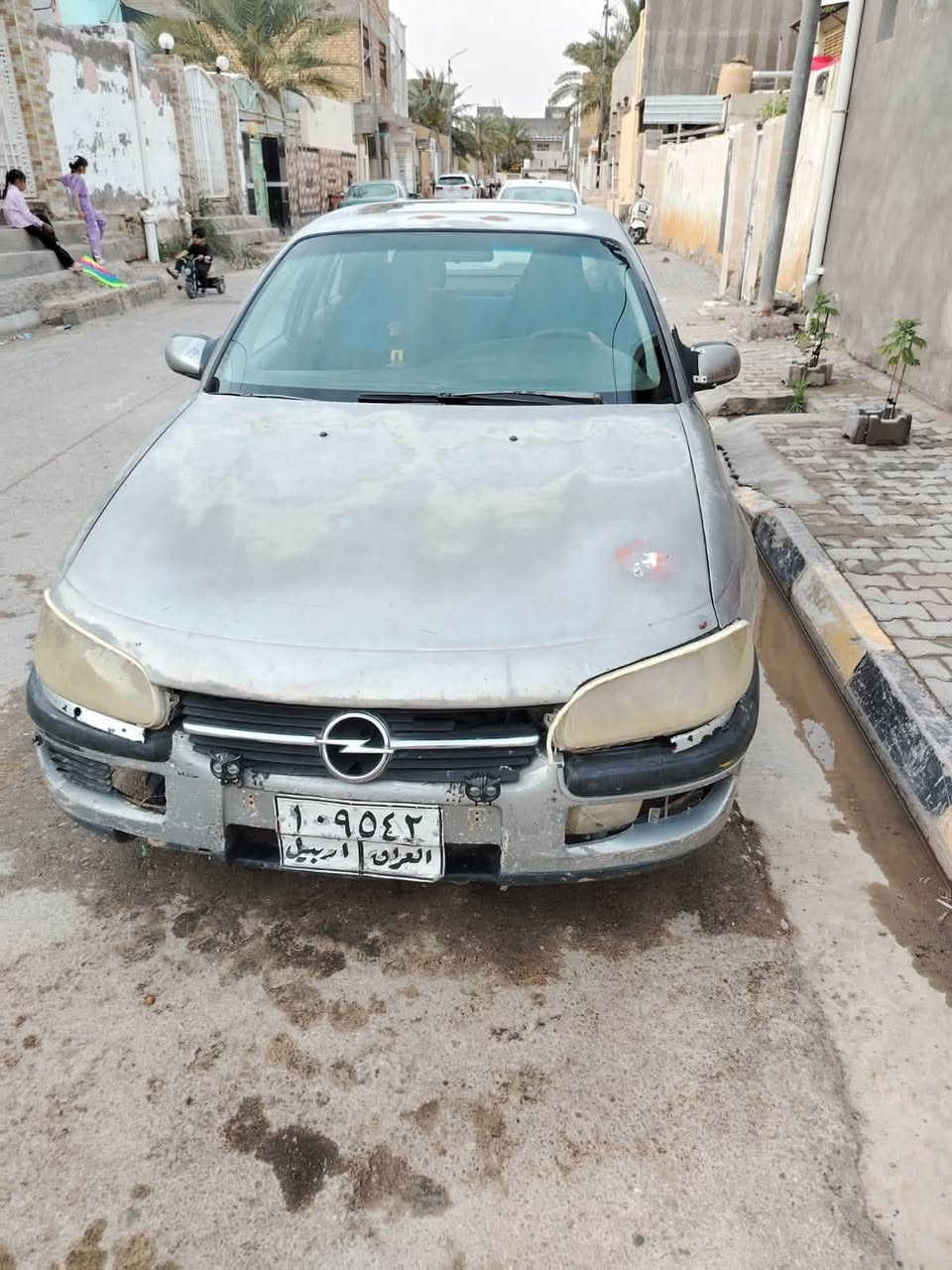 السلام عليكم
اوبل اوميكا 1995 مكينه ونجي
رقم اربيل مكانه واسط قضاء الحي
سعره 12 ورقه سياره شغاله وتمشي 
مكلف بالنشر هذا رقم راعيها

‭***********‬
