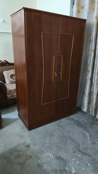 ميز تواليت نضاف • كنتور ٢ • كنتور متضرر