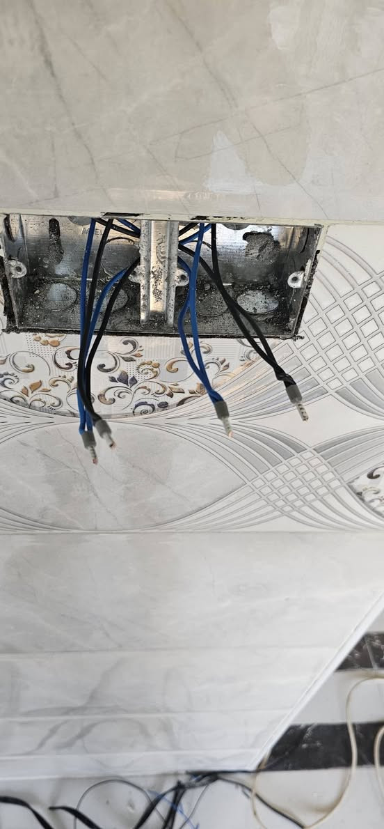 محمود سيف للتأسيسات الكهربائيه 
منازل _مجمعات محلات _👷🏠⚡️💡🪛⚠️🔴
أعمالنا مستمره _بجوده_ واناقه 
***********
