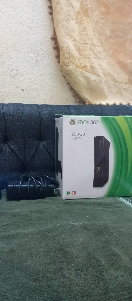 سلام عليكم اخوان اكس بوكس 360 مستعمل لمده 7 ايام مهكر هارد خارجي ذاكره 250 گيگا بايت بي 145 لعبه من ضمنهن العاب قويه مثل كول اوف ديوتي وجيتي اي 5 وفورزا هورايزون 2 وريدد ريدبشن وبعد هواي العاب حلوه سعر 120 وبي مجال للتواصل ***********
