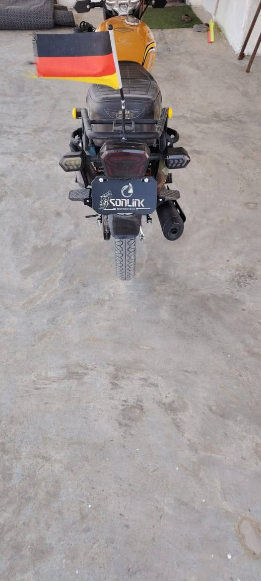 سلام عليكم متاح دراجه 24نضام 25 شكل 25دراجه جديد حيل ما متعوبه محرك ضاغطه وزنجيل كاملا من كلشي 850وبيها مجال حك الجيه مكاني بيجي اتصال ***********
