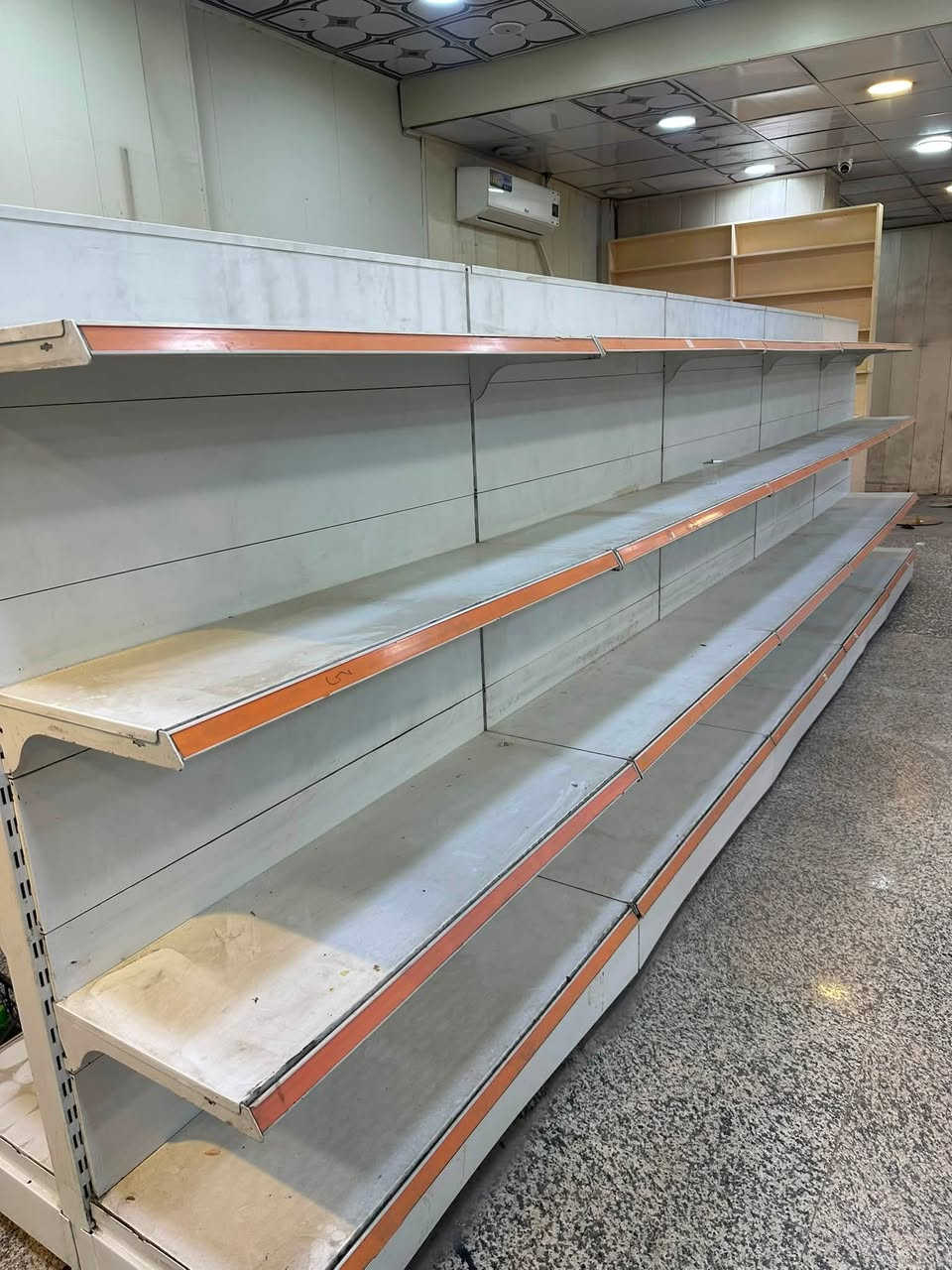📢 عرض مميز من بغداد - الكاظمية!
تتوفر لدينا الآن تشكيلة مميزة من رفوف السفينة (منشأ صيني، درجة أولى - ثقيلة ومتينة) بالإضافة إلى سلات جبس بتصاميم عملية وعصرية.
✅ المواصفات:
 النوعية: صيني ثقيل (درجة أولى) لضمان التحمل والاستدامة.
 الاستخدام: مثالية للمحلات التجارية، المخازن، أو تنظيم المنازل.
📍 الموقع: بغداد - الكاظمية.
📞 للاستفسار عن الأسعار أو طلب الحجز، يرجى التواصل عبر الرقم (اتصال أو واتساب):
***********
سارعوا بالحجز فالكمية محدودة!

