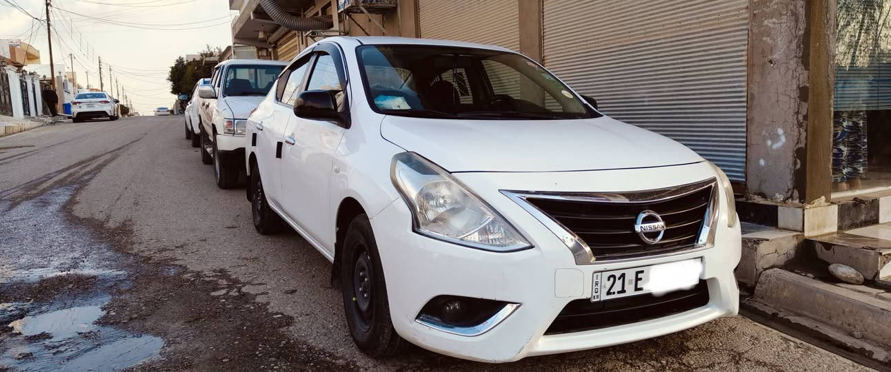 نيسان صني 2017 
سنوي جديدة لحد 2028 شهر 10 
رقم جديد  بطاقة بنزين بيها
تايرات و بطارية جديدة 
مابي اي نقص و مصرف ربع دينار 
بيها قطعتين ضرر بدون دواخل 
رقم موبايل ***********
.
.
.
نیسان لاکشمیبای 2017
سەنەوی تاکو مانگی 10ی 2028 نوێیە 
کۆبۆن بەنزینی هەیە و ڕەقەم تازەیە 
تایە و پاتری تازەیە و دینار مەسرەفی تیا نییە 
چامڵغێکی ڕەشە و دەرگایەکی تەعدیلە و بێ ناو گرتن 
ژمارەی مۆبایل*********** كركوك, العراق
