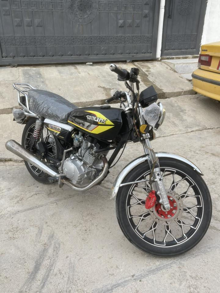 للبيع لو مراوس سونيك اول باب موديل 2024 اي عيب مآبي شرط من كل شي كهربائيات كلها شغال دشبول كهرببائي محرك شرط سعر مناسب 575 وبي مجال للشراي رقم ***********
