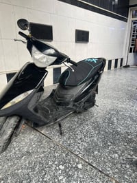 ماكس عدله للبيع دراجه حلوه ونضيفه كفرات بلادي ختم واحد ويه المكينه ماع...