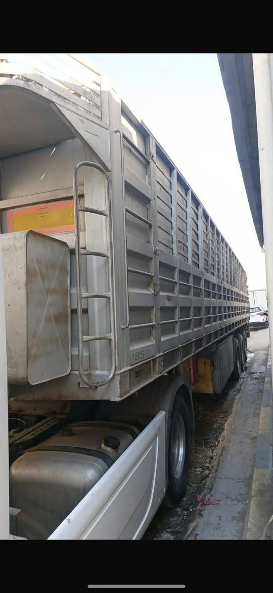 سلام عليكم عربانه للبيع حداديه الجرف تخم تاير جديده السعر 160 ***********
