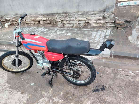 نامه تعمير ٢٤ شاصي ١٦ اواق صوالي مكان السماوه
السعر ٧٥٠ شراي تصل عله رقم راعيهه ***********
